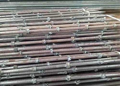 六枝特隧道钢花管